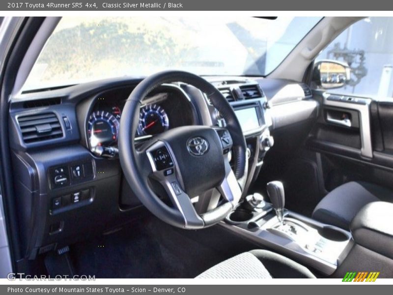 Classic Silver Metallic / Black 2017 Toyota 4Runner SR5 4x4