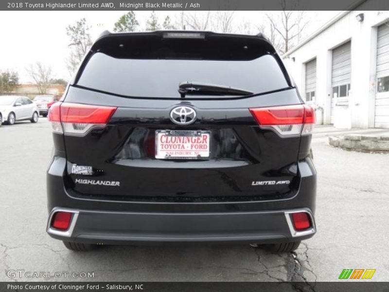 Midnight Black Metallic / Ash 2018 Toyota Highlander Limited AWD