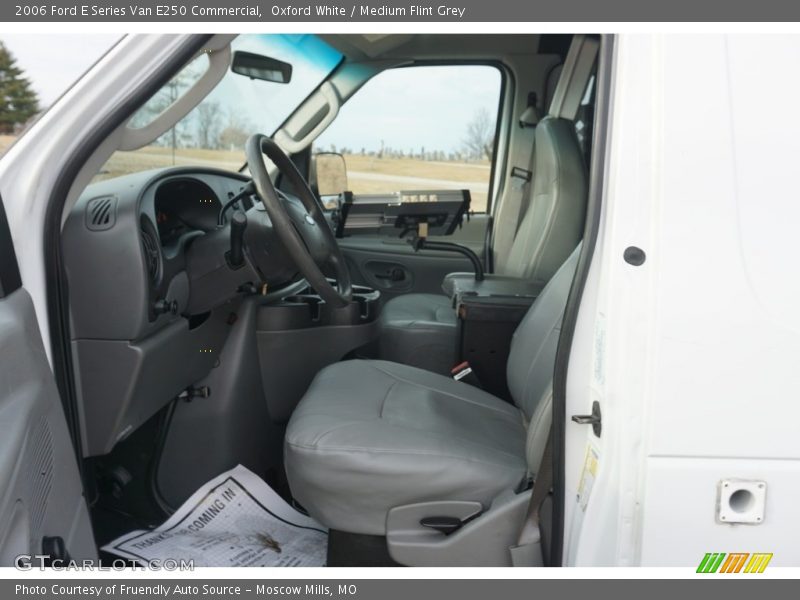 Oxford White / Medium Flint Grey 2006 Ford E Series Van E250 Commercial