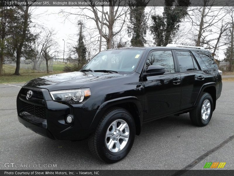 Front 3/4 View of 2017 4Runner SR5