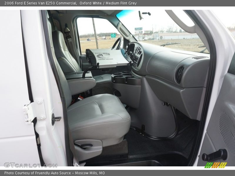 Oxford White / Medium Flint Grey 2006 Ford E Series Van E250 Commercial