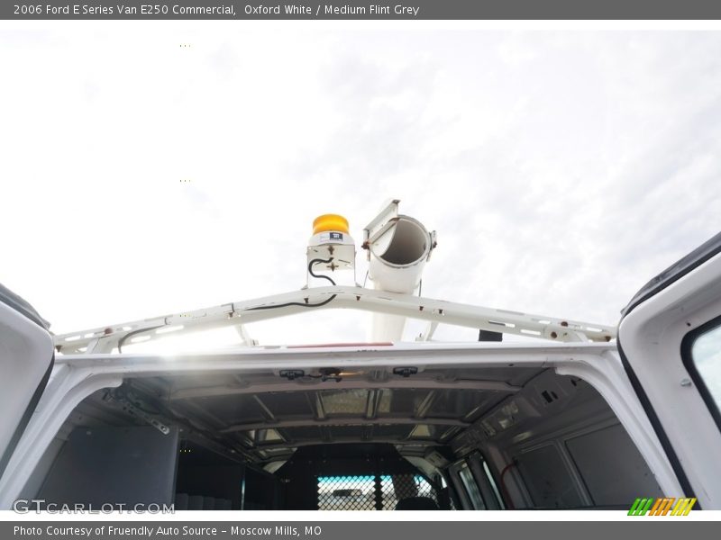 Oxford White / Medium Flint Grey 2006 Ford E Series Van E250 Commercial