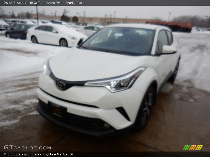 Blizzard White Pearl / Black 2018 Toyota C-HR XLE
