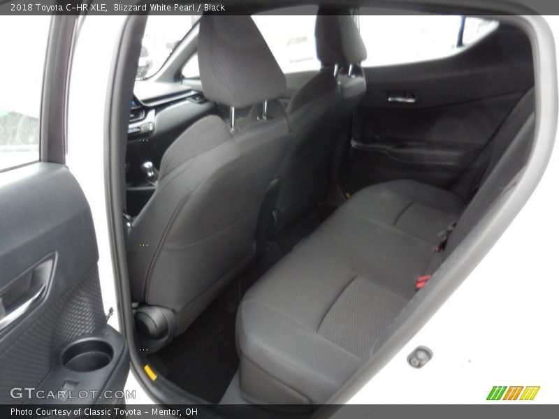 Blizzard White Pearl / Black 2018 Toyota C-HR XLE