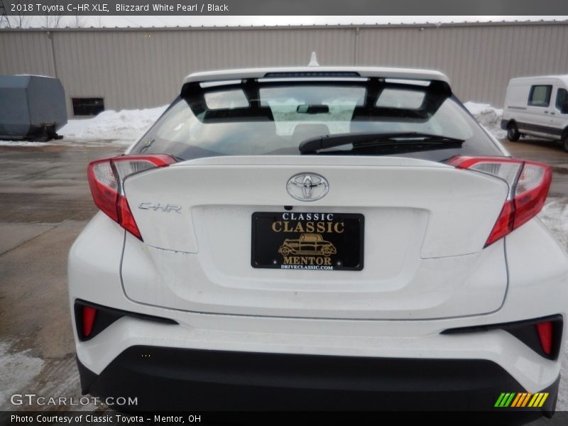 Blizzard White Pearl / Black 2018 Toyota C-HR XLE