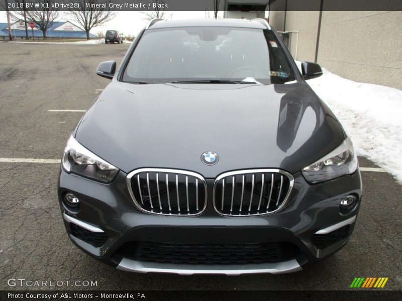 Mineral Grey Metallic / Black 2018 BMW X1 xDrive28i