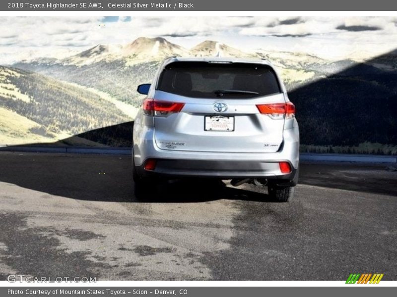Celestial Silver Metallic / Black 2018 Toyota Highlander SE AWD