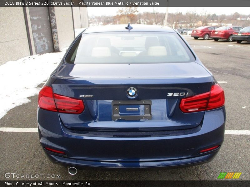Mediterranean Blue Metallic / Venetian Beige 2018 BMW 3 Series 320i xDrive Sedan
