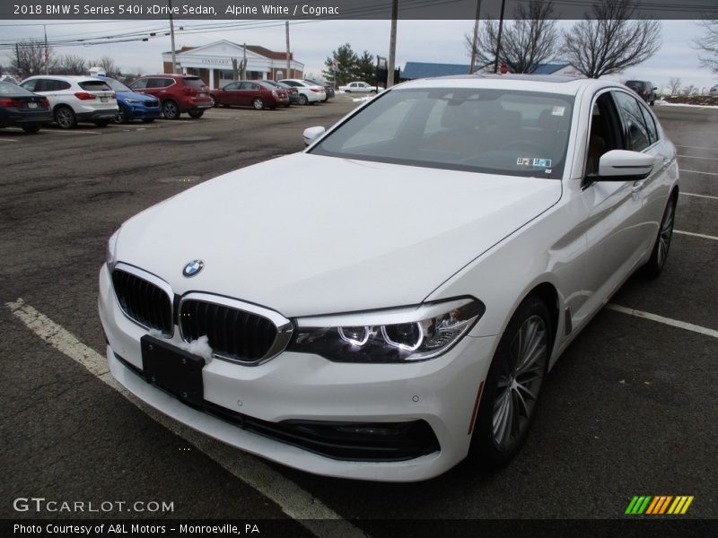 Alpine White / Cognac 2018 BMW 5 Series 540i xDrive Sedan