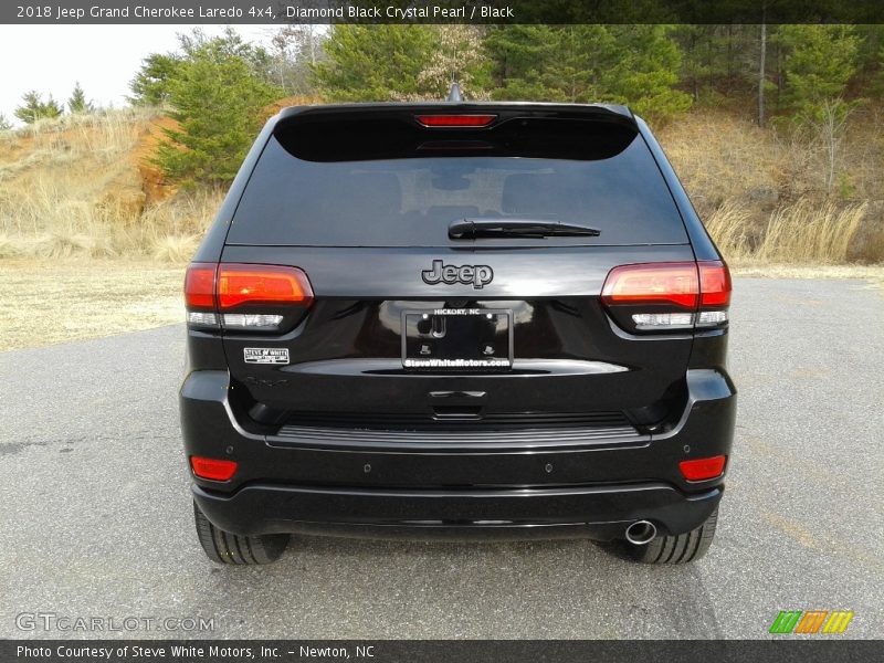 Diamond Black Crystal Pearl / Black 2018 Jeep Grand Cherokee Laredo 4x4