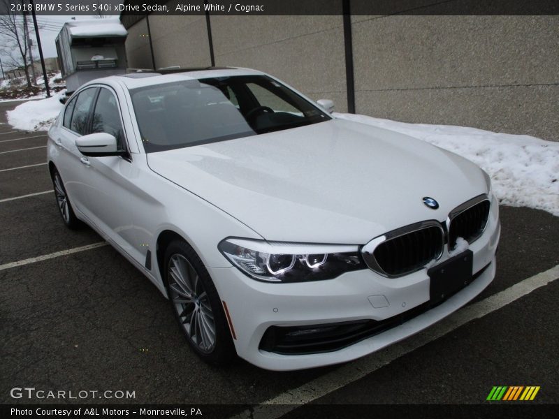 Alpine White / Cognac 2018 BMW 5 Series 540i xDrive Sedan