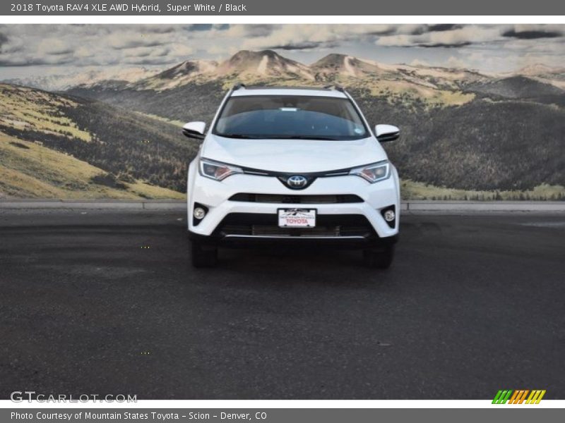Super White / Black 2018 Toyota RAV4 XLE AWD Hybrid