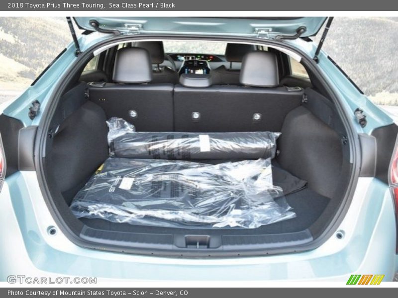  2018 Prius Three Touring Trunk