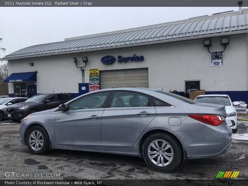 Radiant Silver / Gray 2011 Hyundai Sonata GLS