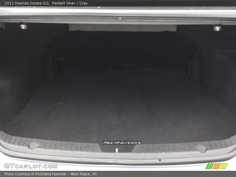 Radiant Silver / Gray 2011 Hyundai Sonata GLS