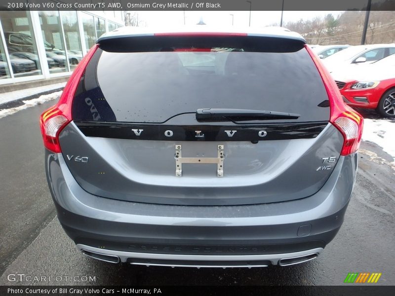 Osmium Grey Metallic / Off Black 2018 Volvo V60 Cross Country T5 AWD