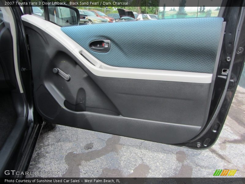 Black Sand Pearl / Dark Charcoal 2007 Toyota Yaris 3 Door Liftback