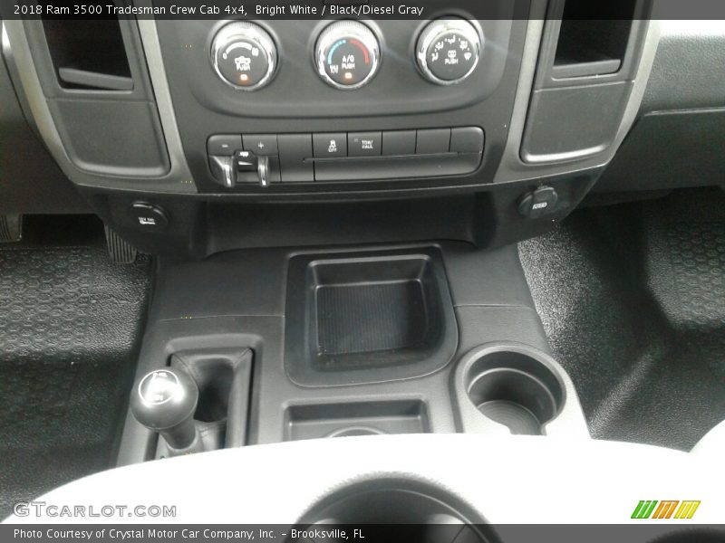 Bright White / Black/Diesel Gray 2018 Ram 3500 Tradesman Crew Cab 4x4