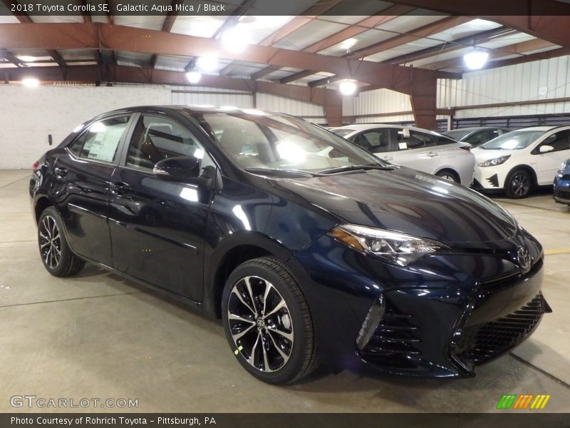Front 3/4 View of 2018 Corolla SE