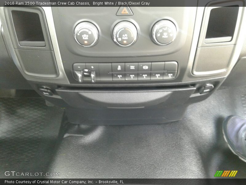Bright White / Black/Diesel Gray 2018 Ram 3500 Tradesman Crew Cab Chassis