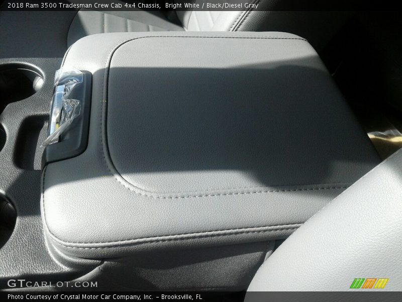 Bright White / Black/Diesel Gray 2018 Ram 3500 Tradesman Crew Cab 4x4 Chassis