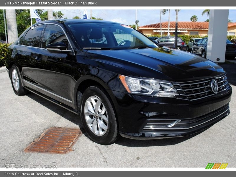 Black / Titan Black 2016 Volkswagen Passat S Sedan