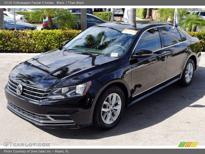 Black / Titan Black 2016 Volkswagen Passat S Sedan