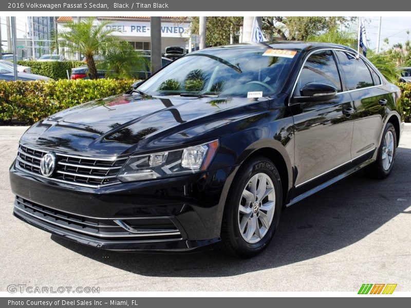 Black / Titan Black 2016 Volkswagen Passat S Sedan