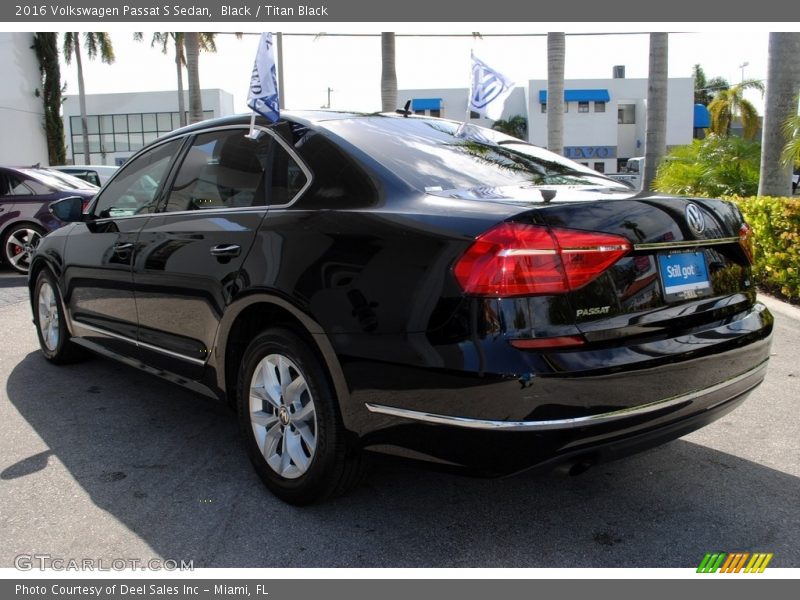 Black / Titan Black 2016 Volkswagen Passat S Sedan
