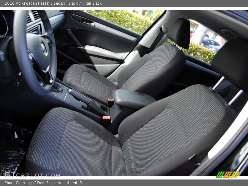 Black / Titan Black 2016 Volkswagen Passat S Sedan