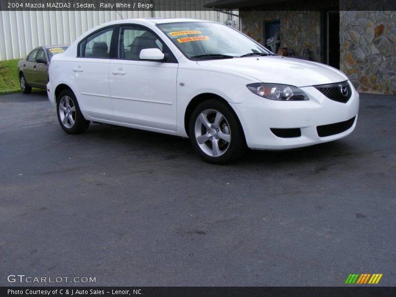 Rally White / Beige 2004 Mazda MAZDA3 i Sedan