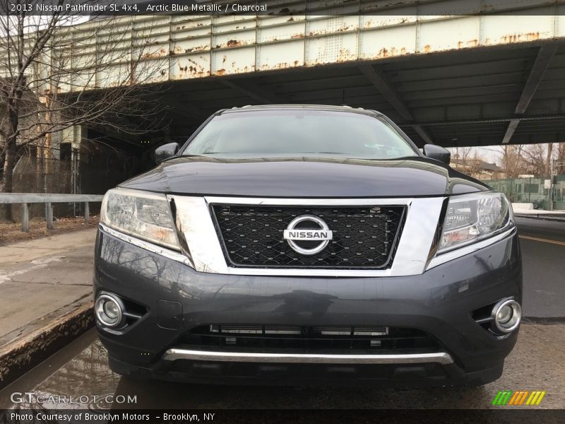 Arctic Blue Metallic / Charcoal 2013 Nissan Pathfinder SL 4x4
