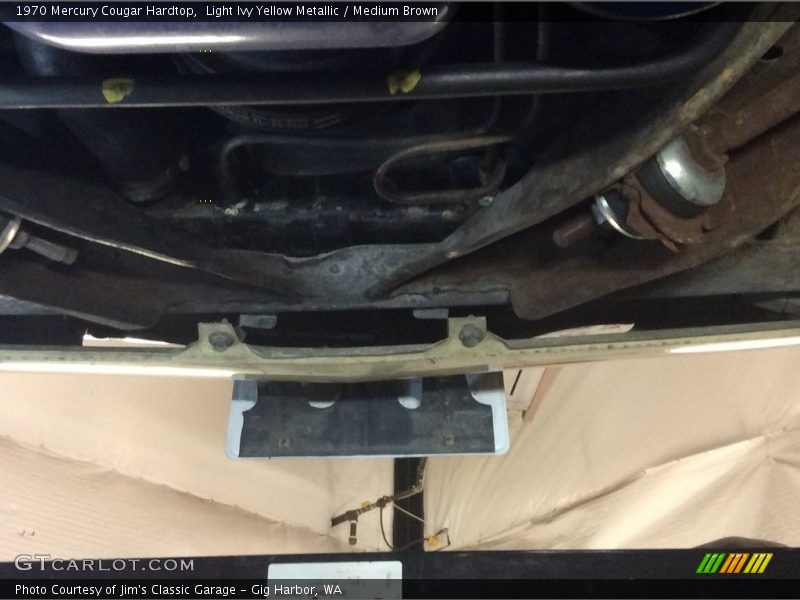 Light Ivy Yellow Metallic / Medium Brown 1970 Mercury Cougar Hardtop