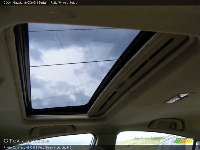 Rally White / Beige 2004 Mazda MAZDA3 i Sedan