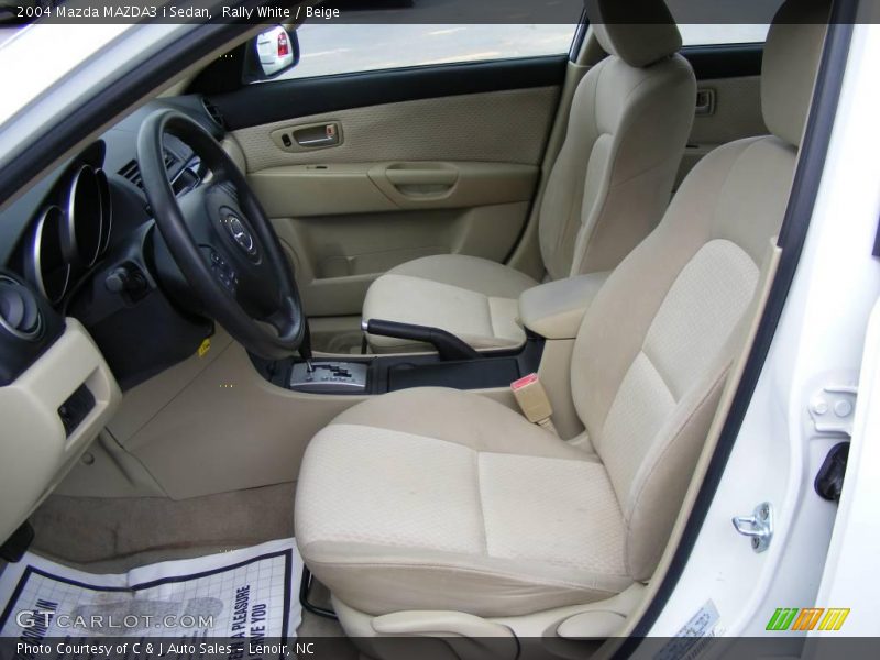 Rally White / Beige 2004 Mazda MAZDA3 i Sedan