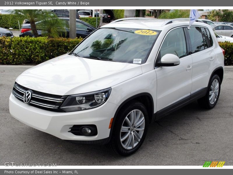 Candy White / Beige 2012 Volkswagen Tiguan SE