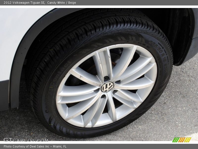 Candy White / Beige 2012 Volkswagen Tiguan SE