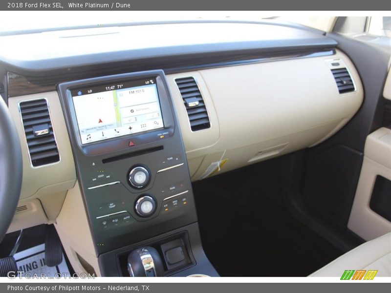 White Platinum / Dune 2018 Ford Flex SEL