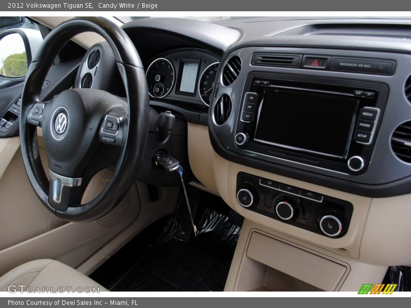 Candy White / Beige 2012 Volkswagen Tiguan SE