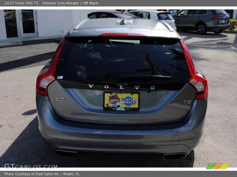 Osmium Grey Metallic / Off Black 2017 Volvo V60 T5