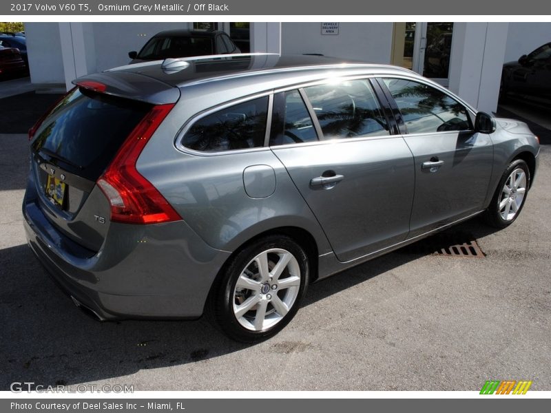 Osmium Grey Metallic / Off Black 2017 Volvo V60 T5