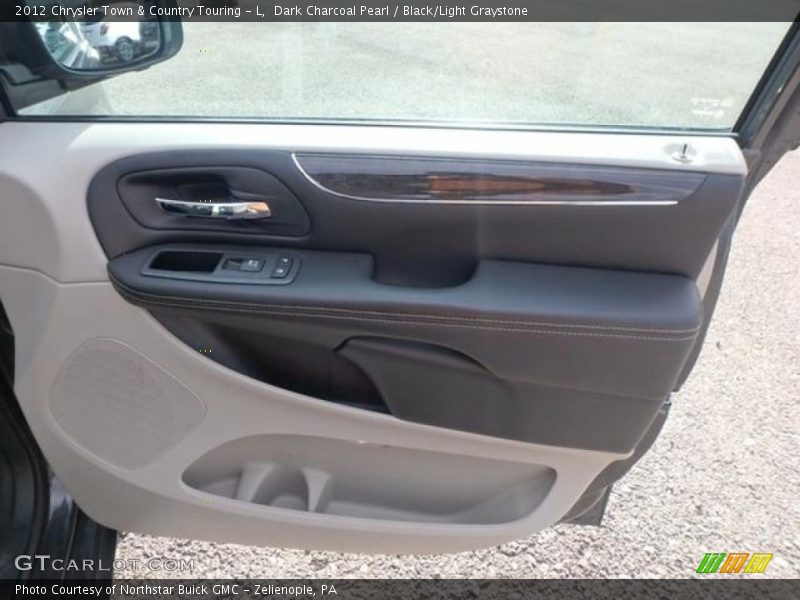 Dark Charcoal Pearl / Black/Light Graystone 2012 Chrysler Town & Country Touring - L