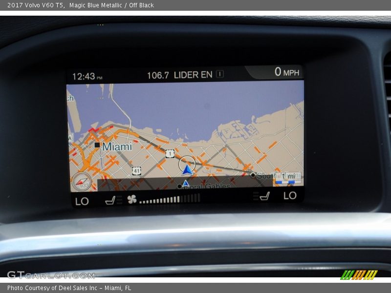 Magic Blue Metallic / Off Black 2017 Volvo V60 T5