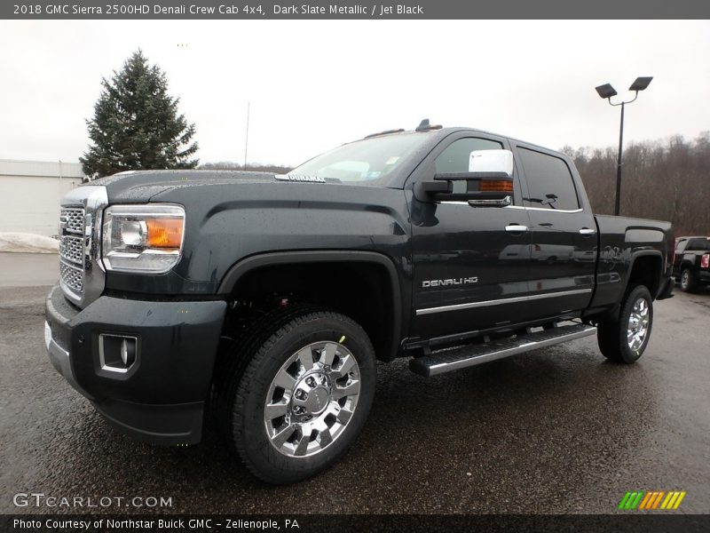 Front 3/4 View of 2018 Sierra 2500HD Denali Crew Cab 4x4