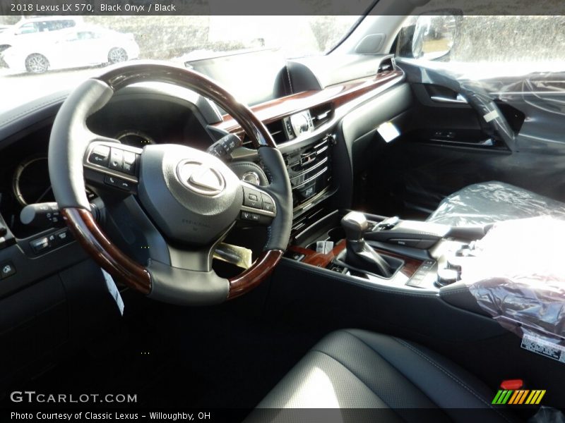 Black Onyx / Black 2018 Lexus LX 570