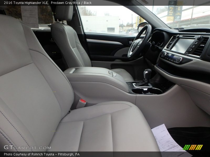 Predawn Gray Mica / Black 2016 Toyota Highlander XLE