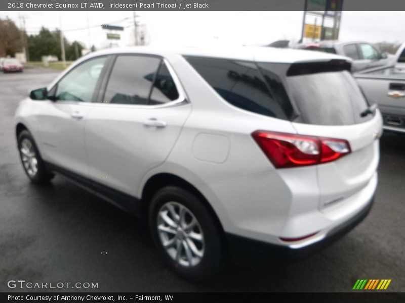 Iridescent Pearl Tricoat / Jet Black 2018 Chevrolet Equinox LT AWD