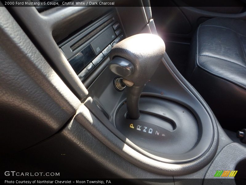 Crystal White / Dark Charcoal 2000 Ford Mustang V6 Coupe