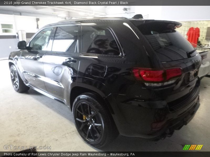 Diamond Black Crystal Pearl / Black 2018 Jeep Grand Cherokee Trackhawk 4x4