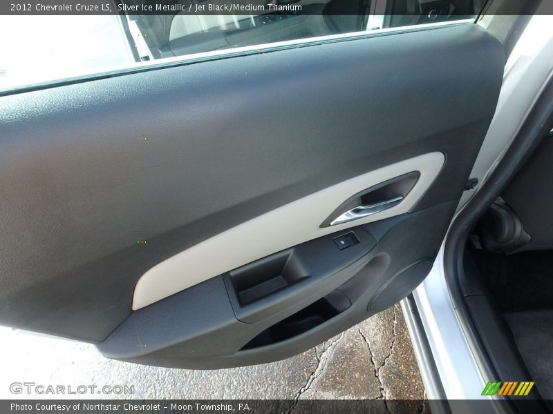 Silver Ice Metallic / Jet Black/Medium Titanium 2012 Chevrolet Cruze LS